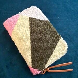 Universal Thread tufted geometric zip wallet coin purse‎